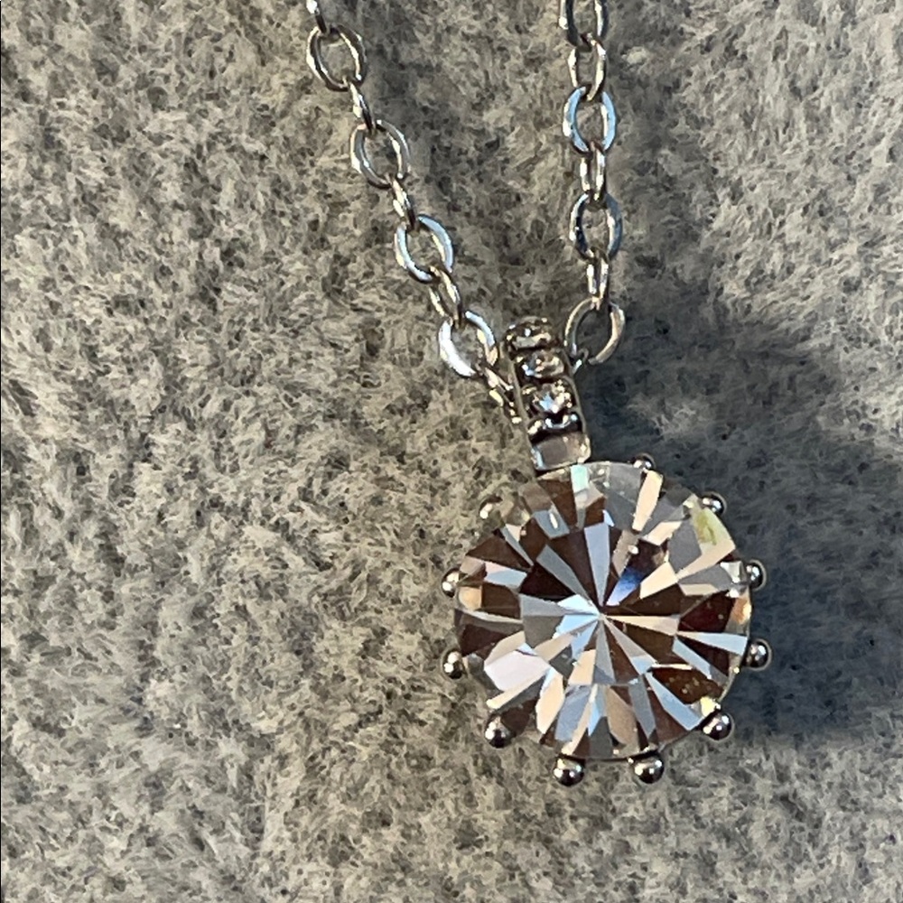 Dazzling Silver simulated, diamond necklace. Big beautiful and shiny by JCM